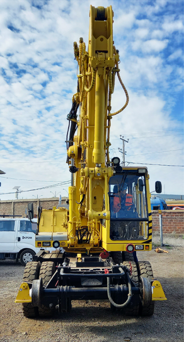 JPDM-Maquinarias-Ferroviaria-Excavadora-Hi-Rail-Chile